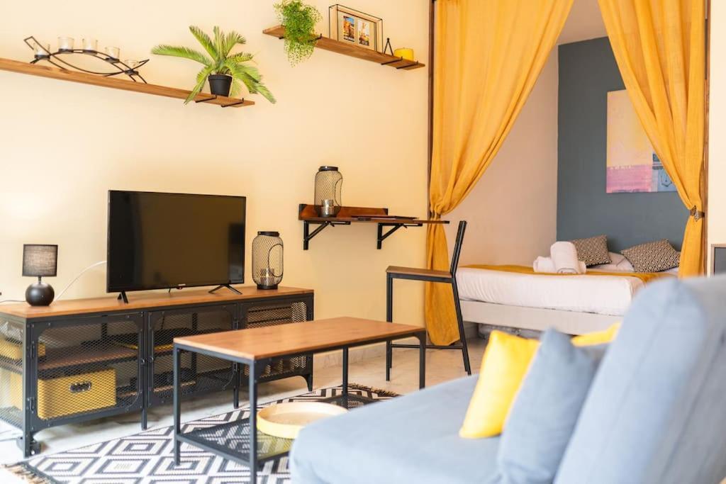 Cosy Studio Pres Des Palaces Mentonnais Exterior photo